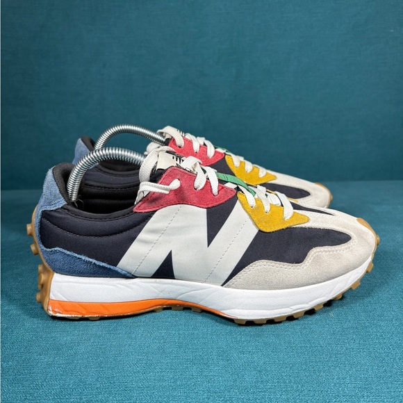 Size 8.5 - Men’s New Balance 327 multicolor shoes - Picture 3 of 8